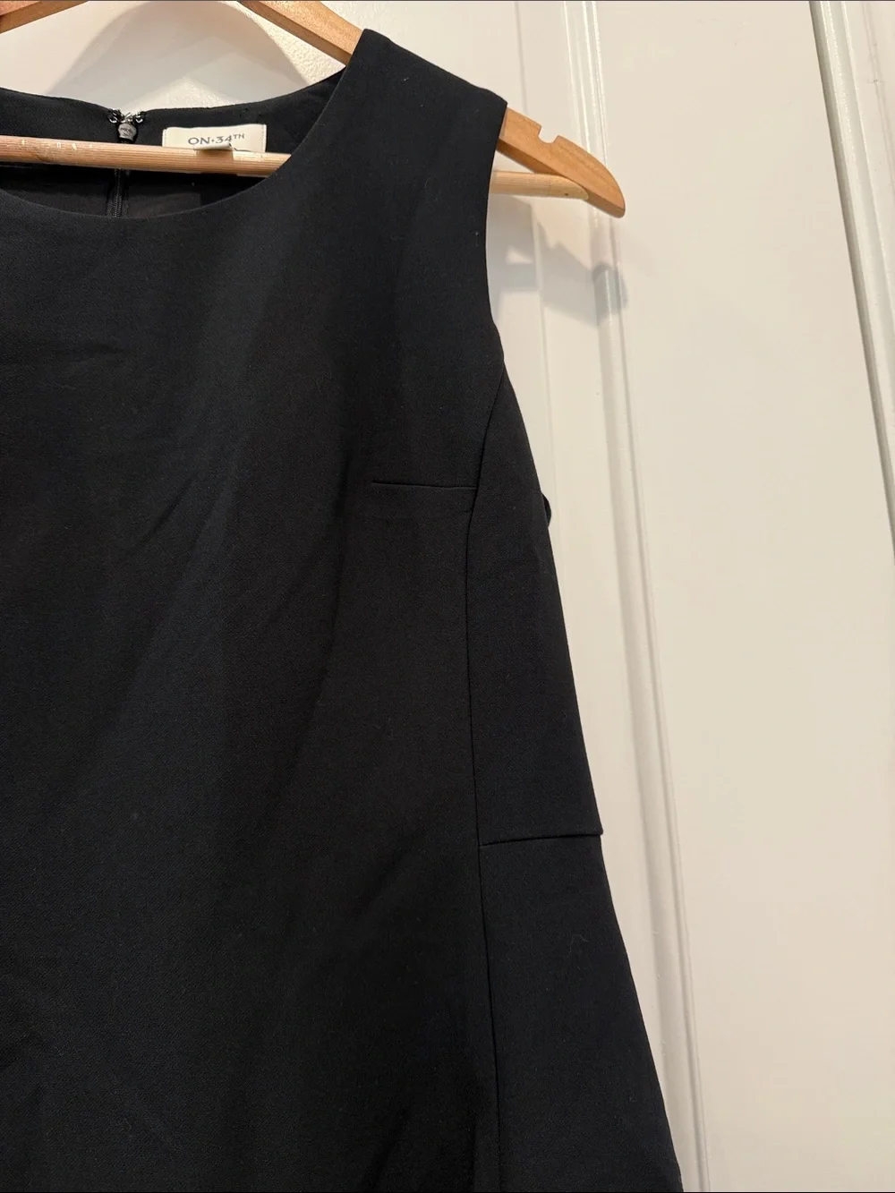 On 34th Classic Sleeveless Black Shift Dress - Women's